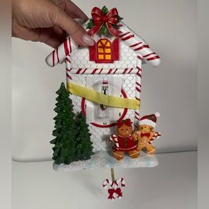Gingerbread House clock NEW